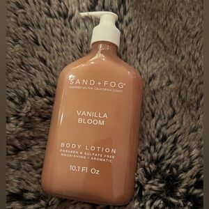 Sand + Fog Vanilla Bloom Body Lotion 10.1 fl oz